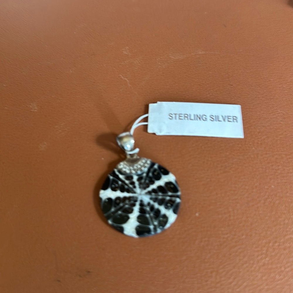 Silver pendant NC